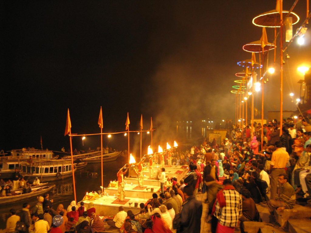 Ganga Aarti Experience en Varanasi Un antiguo ritual